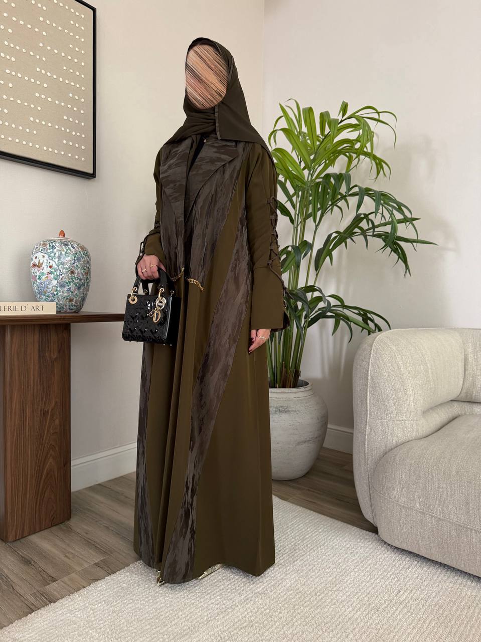  عباية سيراميك بتدخيلات جاكار 