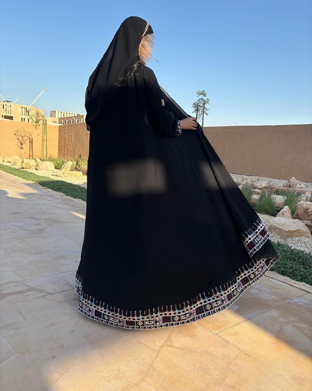  عباية&nbsp;كتان دبل كلوش تطريز عسيري 