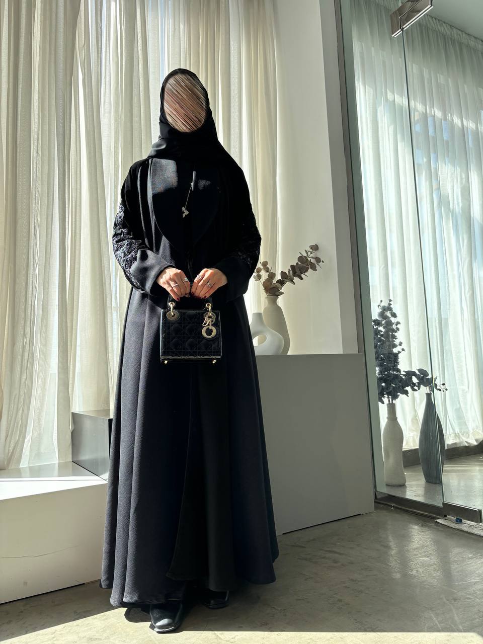  عباية خيش مع مخمل بتحديد من الشك 