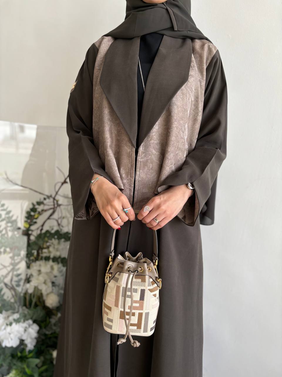  عباية جاكار ياباني مطبوع مع كريب 