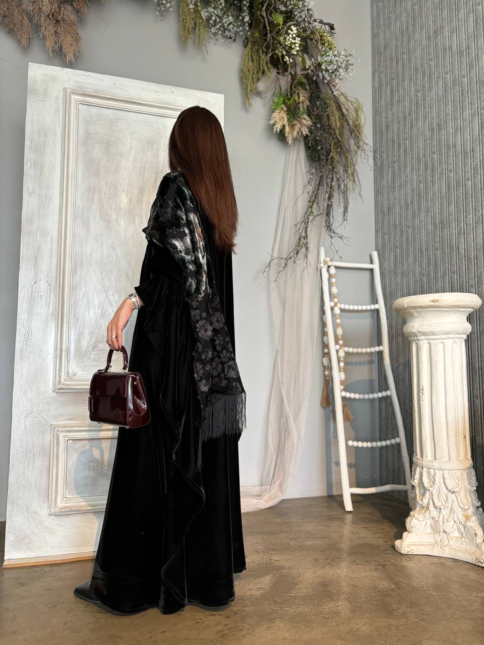  عباية بشت مخمل مع قطيفه مشجره 