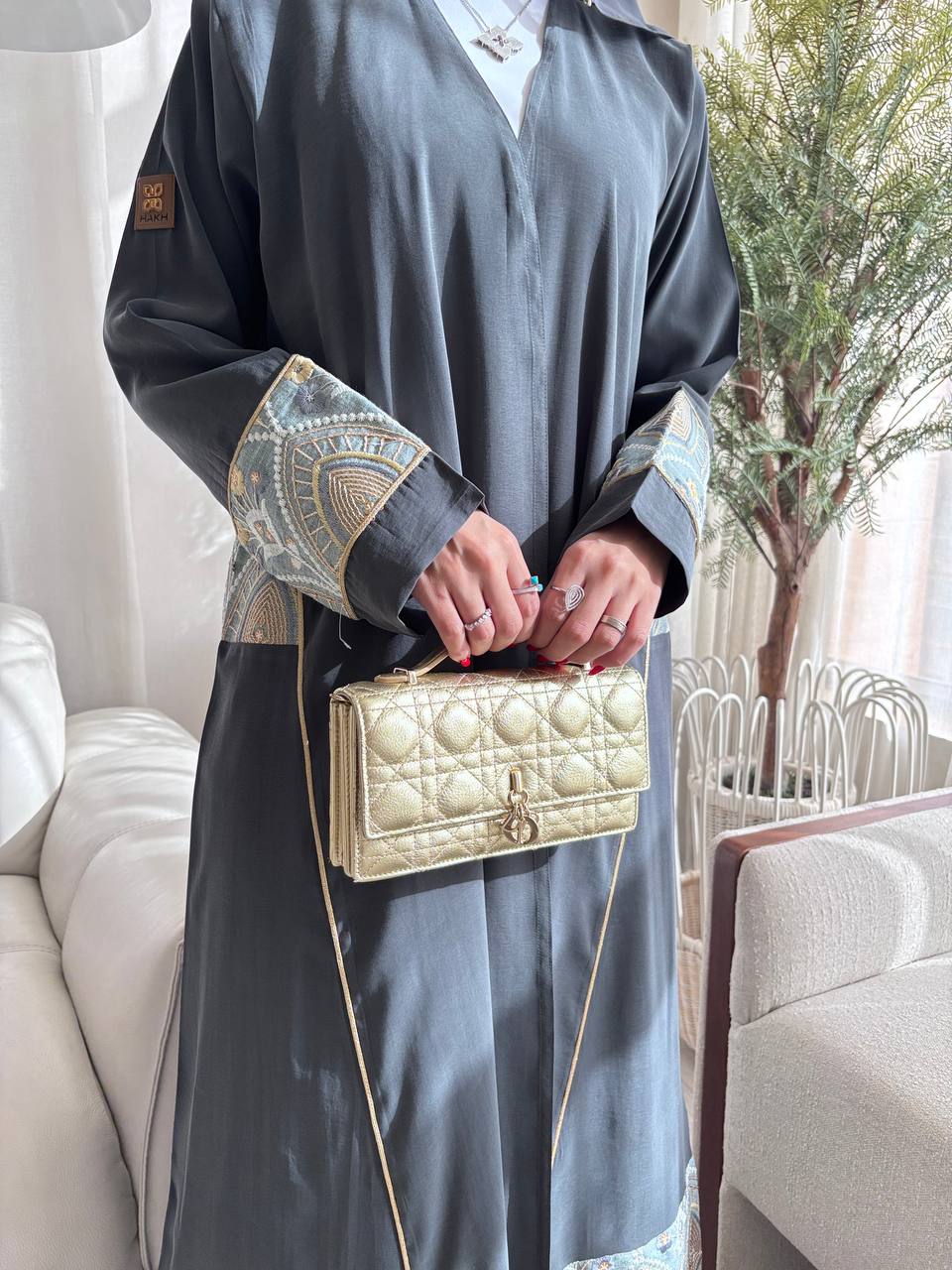   عباية كريب بتدخيلات لنن 
