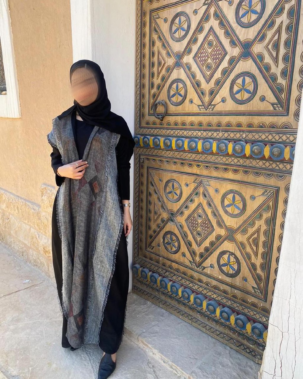  عباية&nbsp;كتان مع تدخيلات لنن طبع 