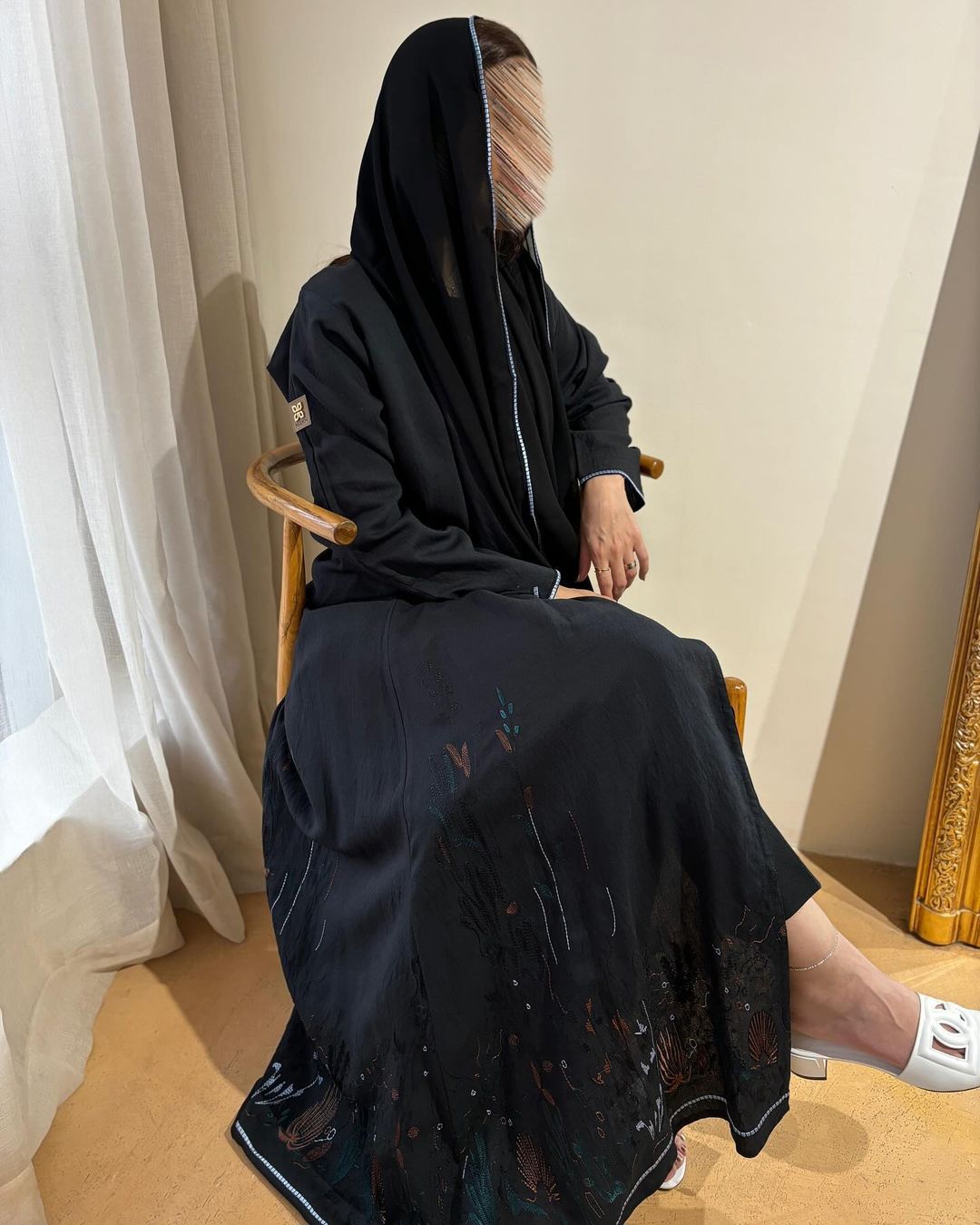  عباية لينن اناقه التطريز المرجان  