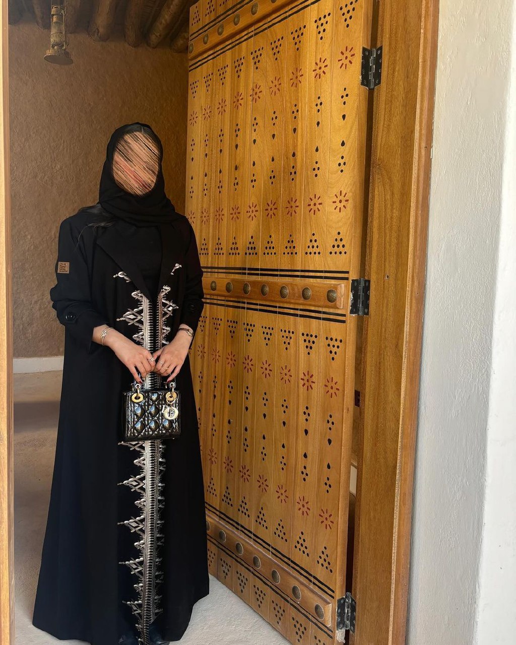  عباية&nbsp;کتان بلیزر تطريز بیج امام  