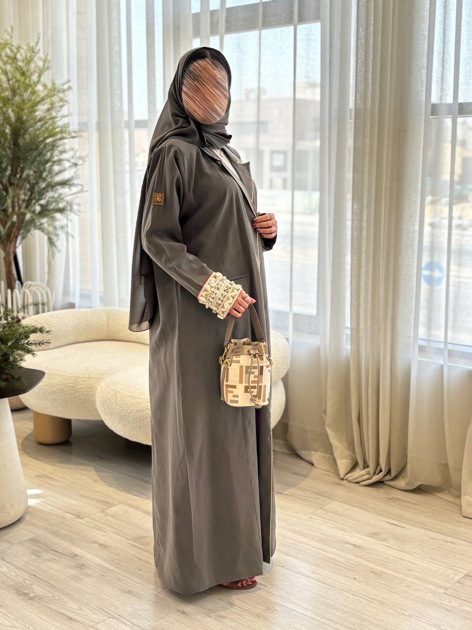  عباية كريب بليزر كم كلفه صدف 