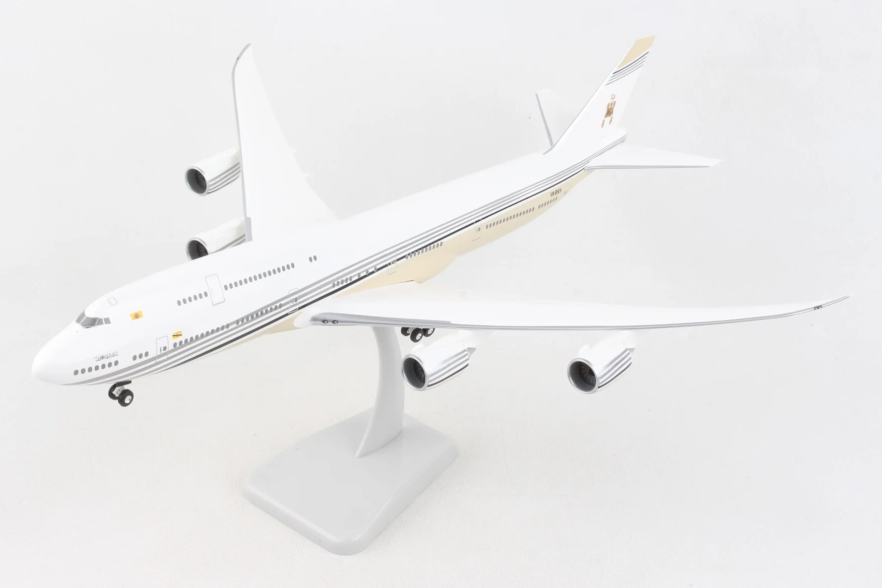 Brunei Government Boeing 747-8 1:200 Scale Model by Hogan Wings