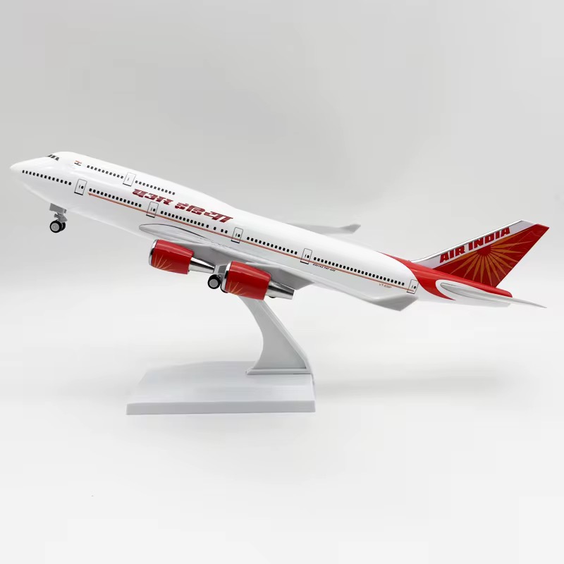 Air India Boeing 747-400 1:220 Scale Resin Model 30 cm Length with