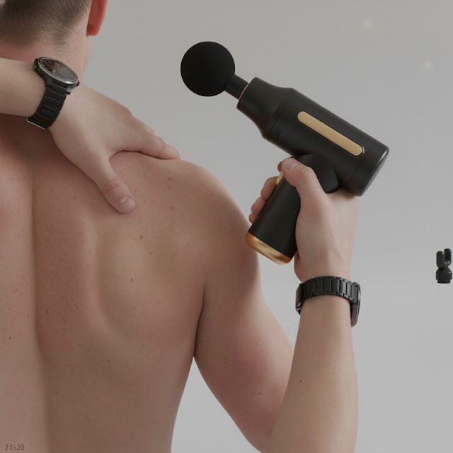صورة مقربة لرأس جهاز مساج عضلي احترافي بتصميم أسود وذهبي