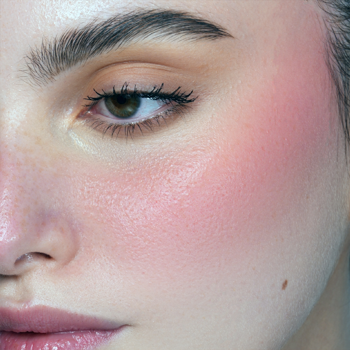  Creamy Blush Shade 04 Peachy Pink / 10 ml - Luca 