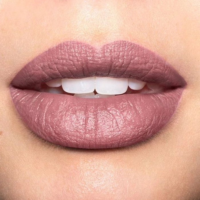 Super Lustrous lip stick matt Wild Thoughts - revlon 