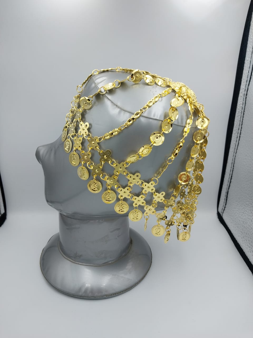 هامة 18