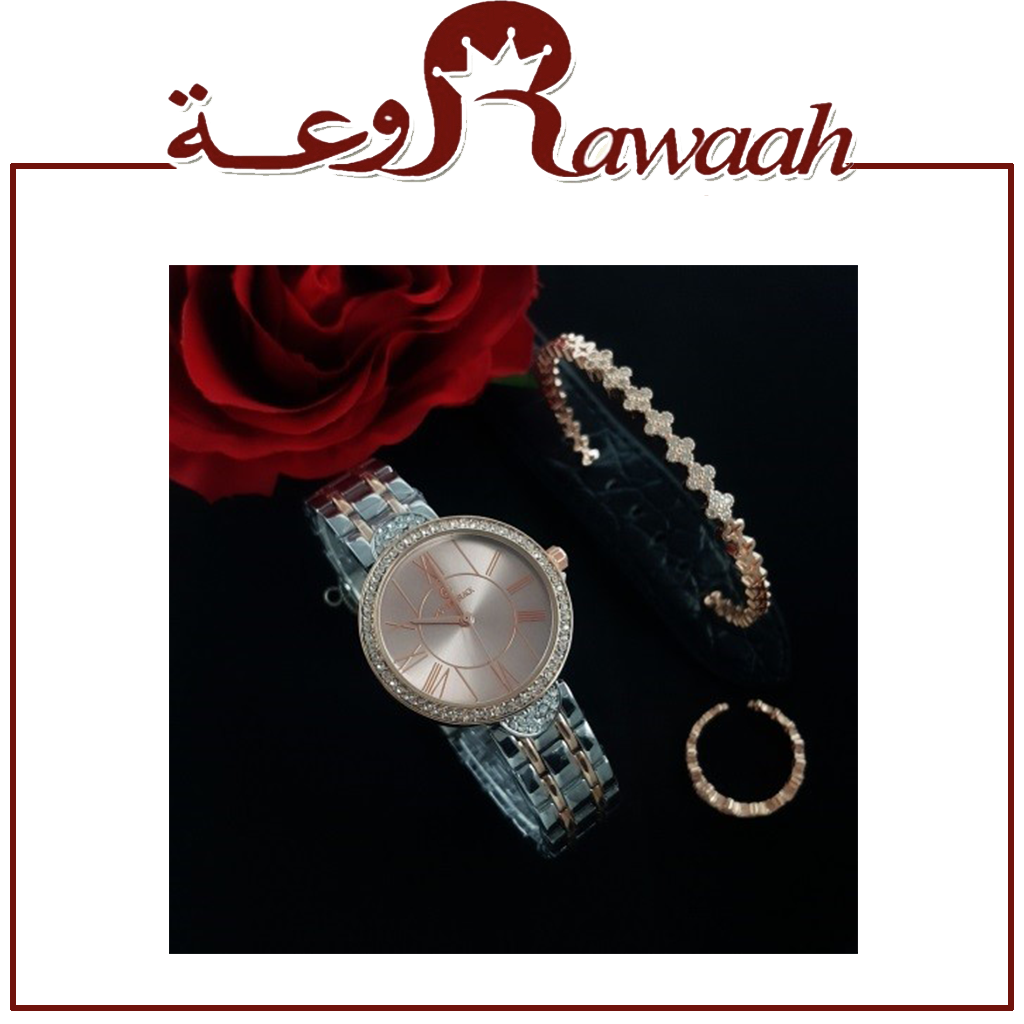 مومنت بلاك ساعة نسائي مع اسورة