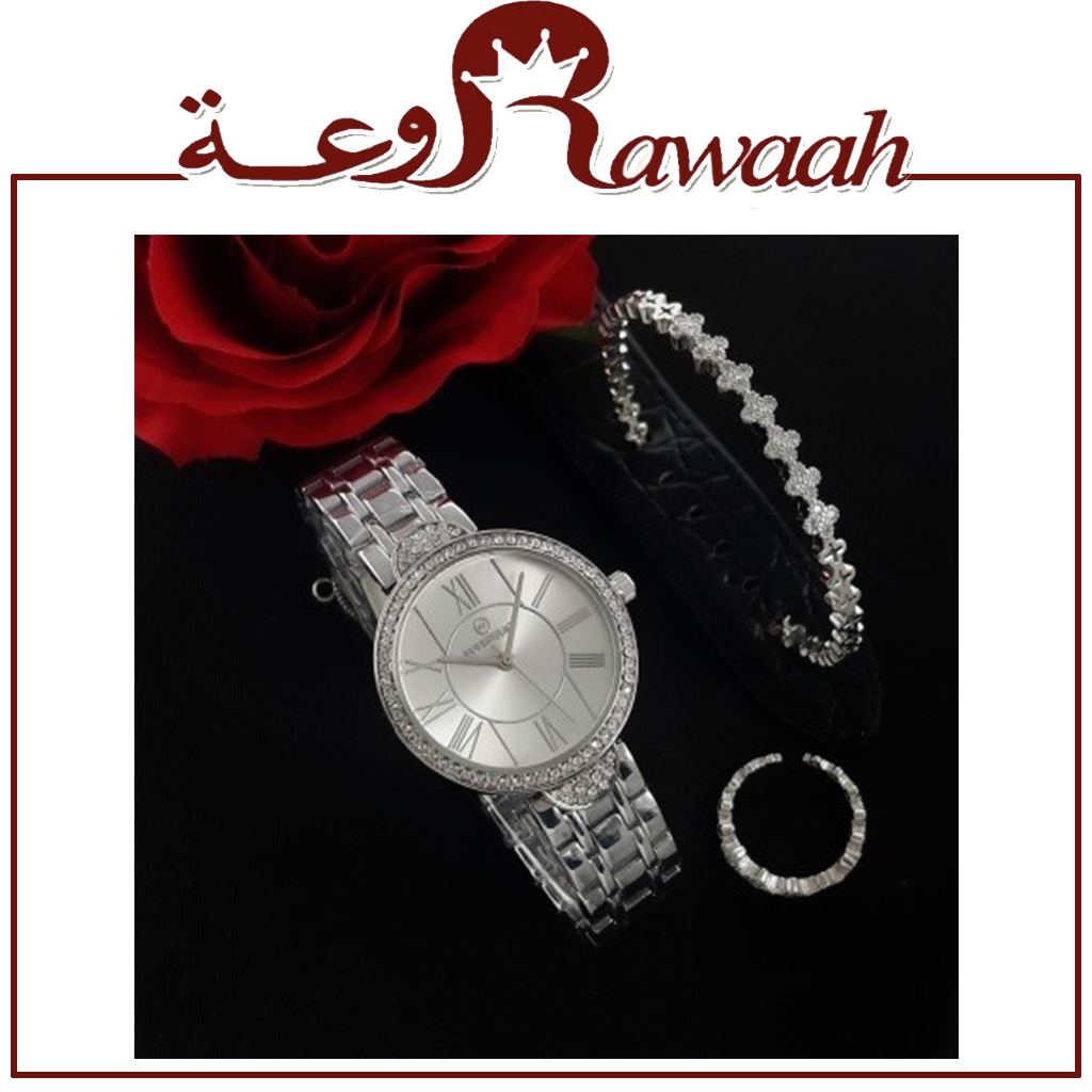 مومنت بلاك ساعة نسائي مع اسورة