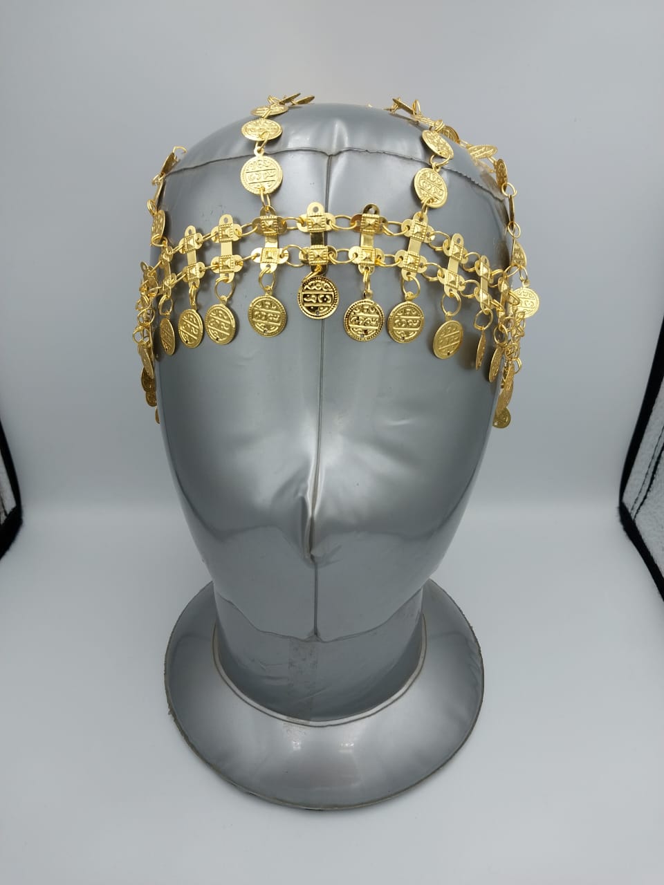 هامة 18