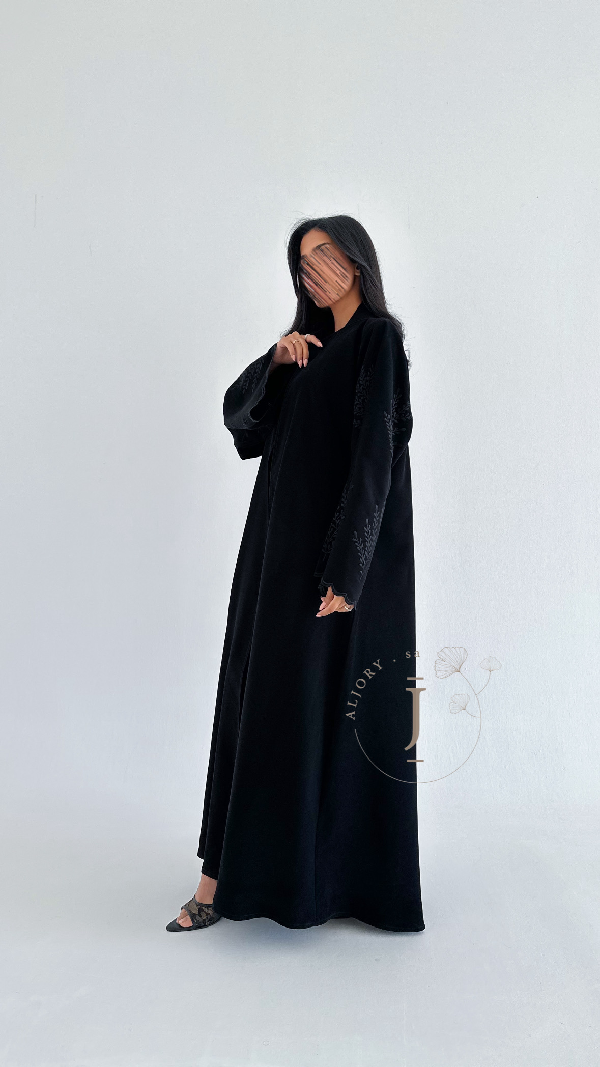 عباية تطريز اسود