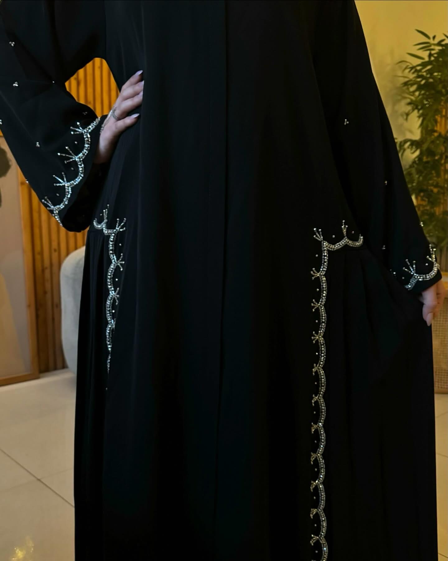 عبايات شك اسود