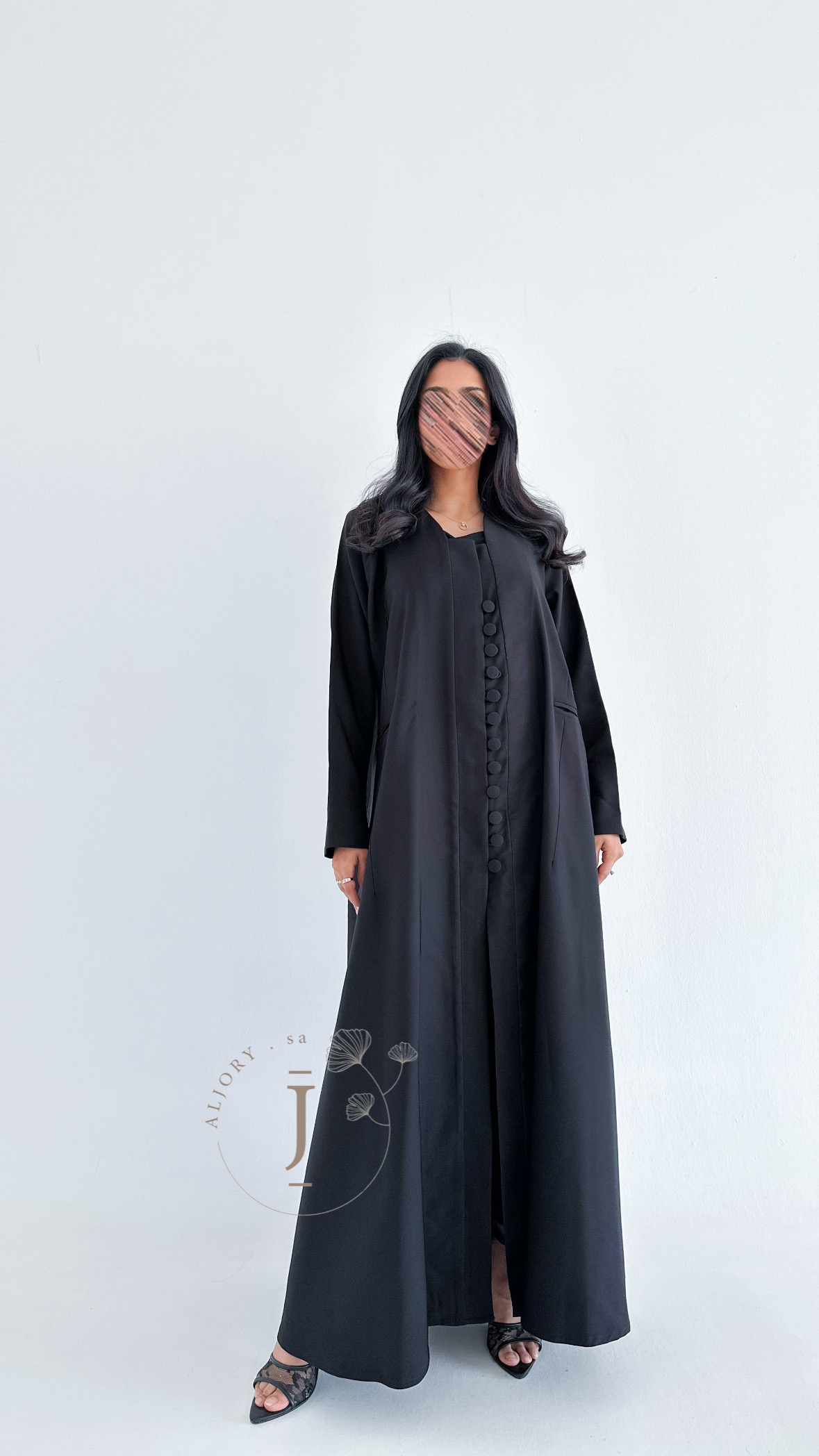عباية سوداء
