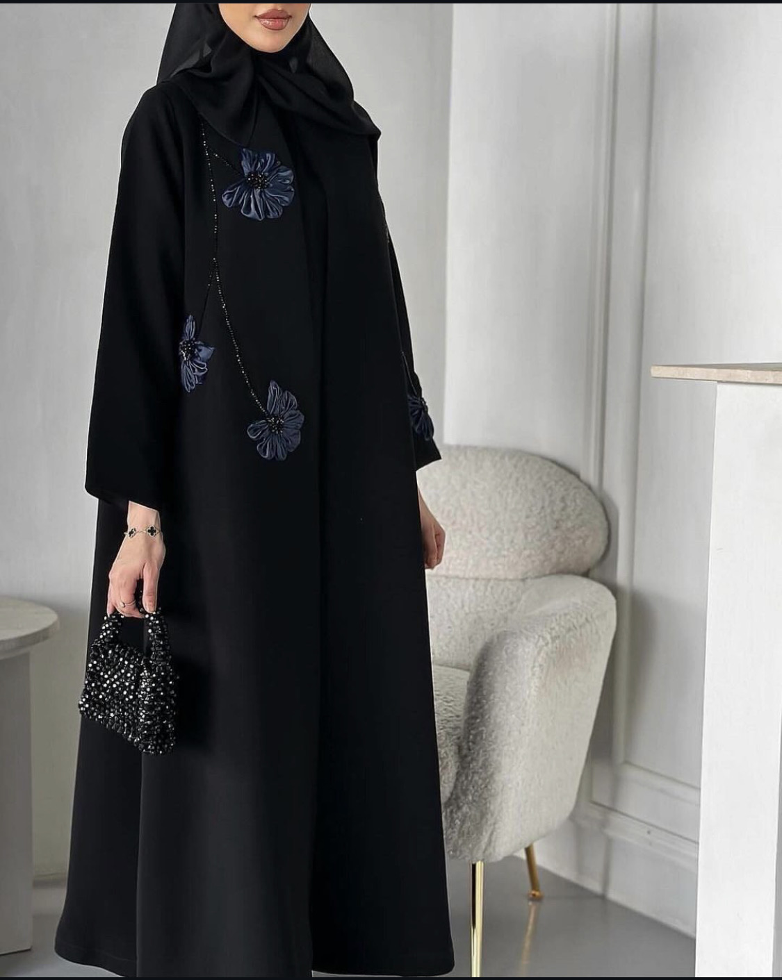 عباية ورود