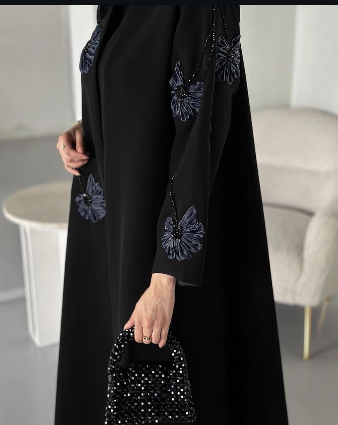 عباية ورود
