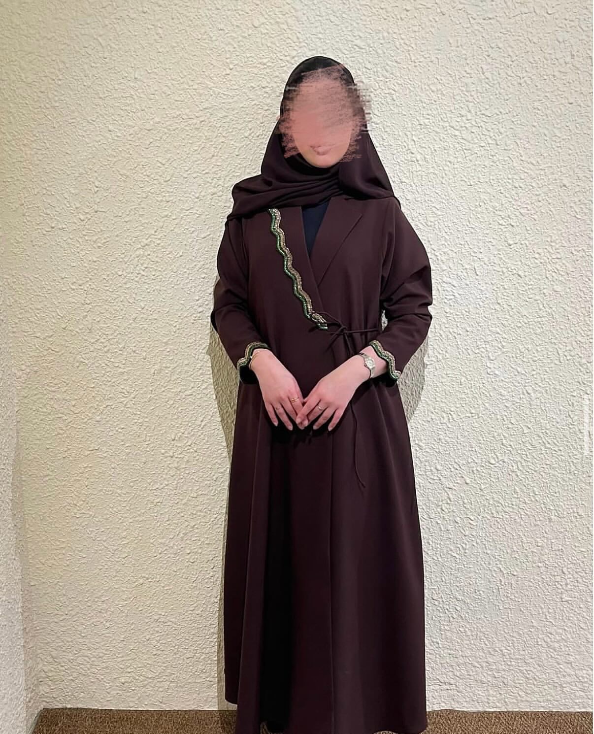 عبايات ملونة فخمة