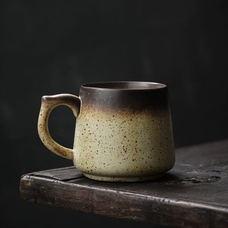  Large ceramic cup with simple elegant design
