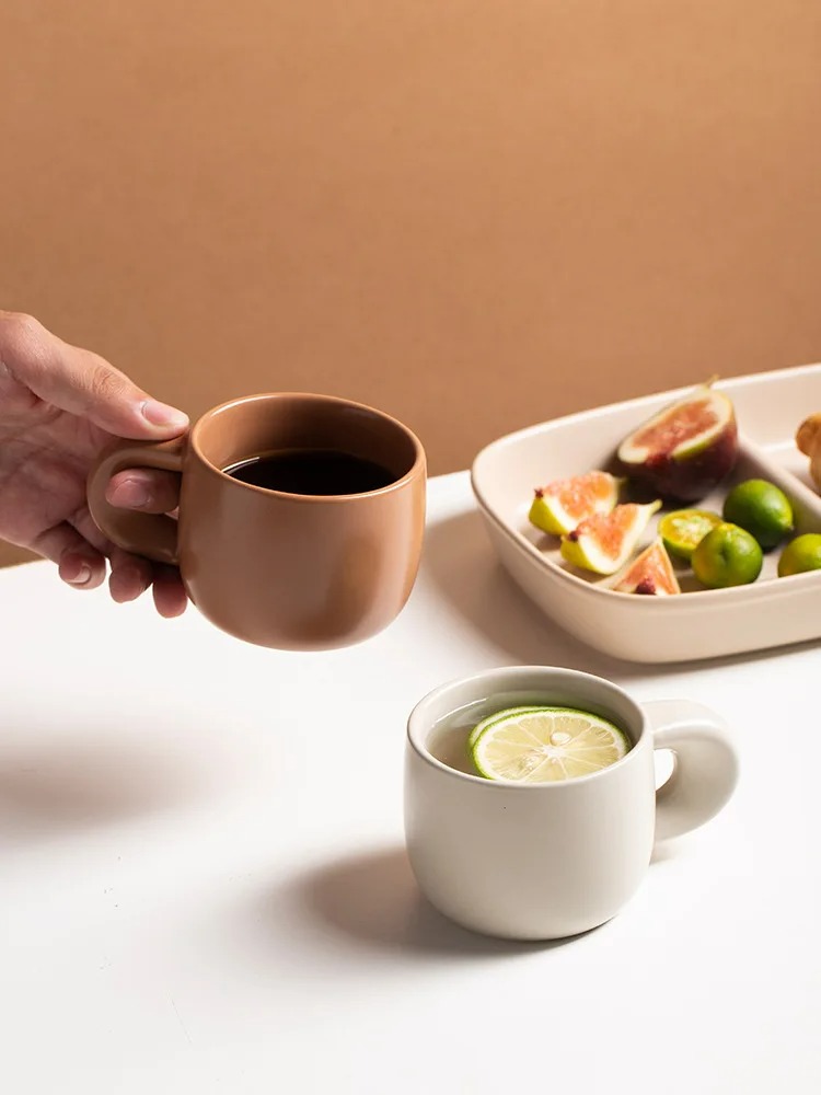 Comfortable ceramic cup 280ml with attractive color