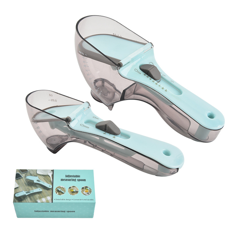 Precise measuring spoon for dry and liquid ingredients