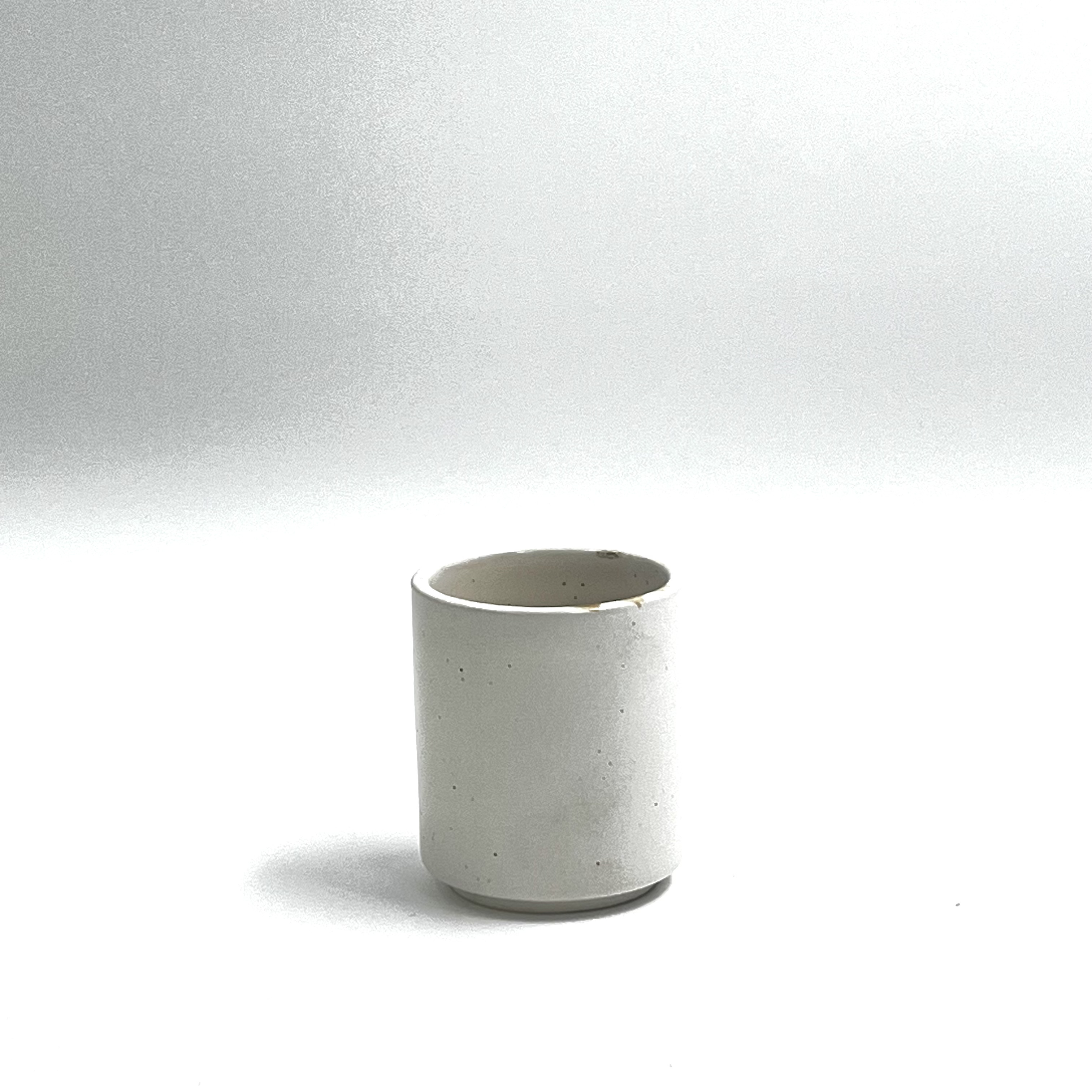  Scratch-resistant and easy-to-clean cups