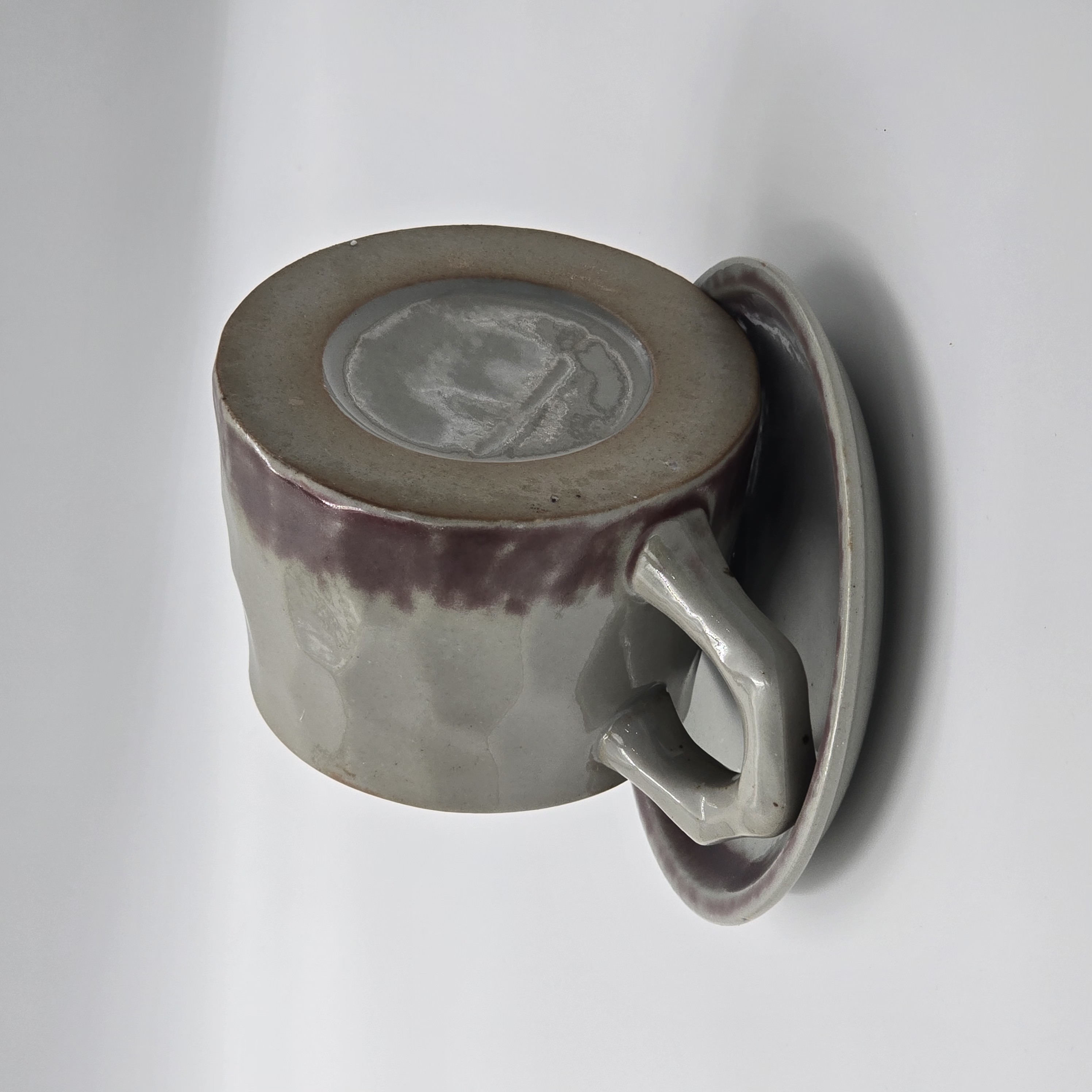 Durable, daily-use cup with elegant design