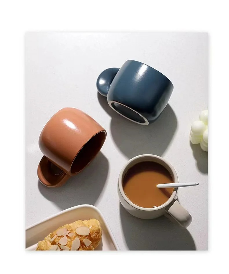Qaffar coffee cup with practical and easy design