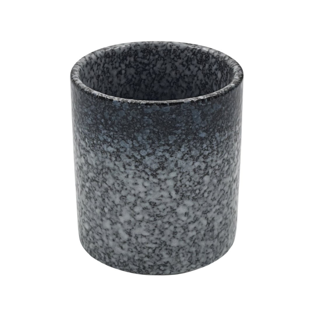 Elegant set adds natural touch to your table