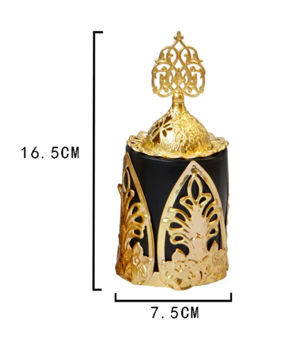  Golden detailing adds a touch of eastern luxury