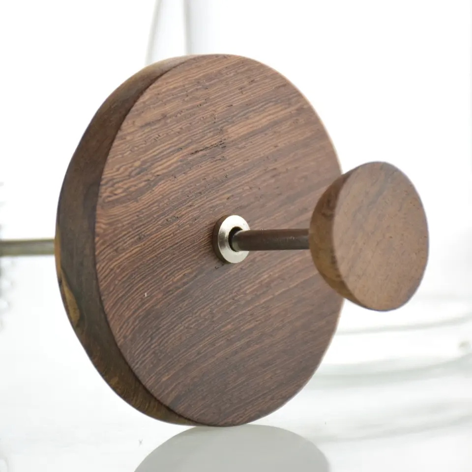 600ml French press with wooden handle for heat insulation