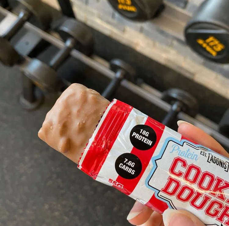  Adonis - Protein Cookie Dough Chunky Bar (Box Of 12) 
