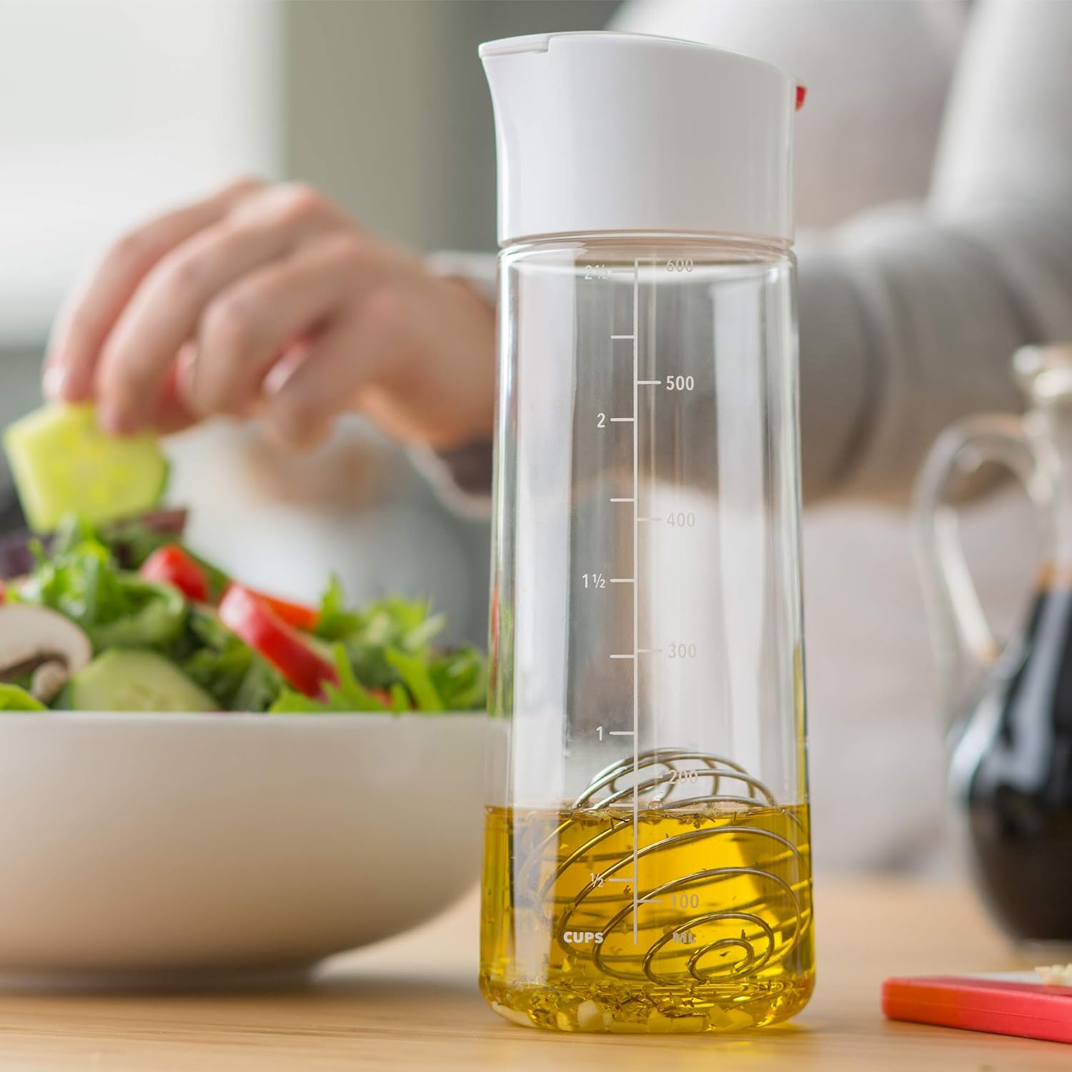  BlenderBottle - Whiskware Salad Dressing Shaker (591 ml) 