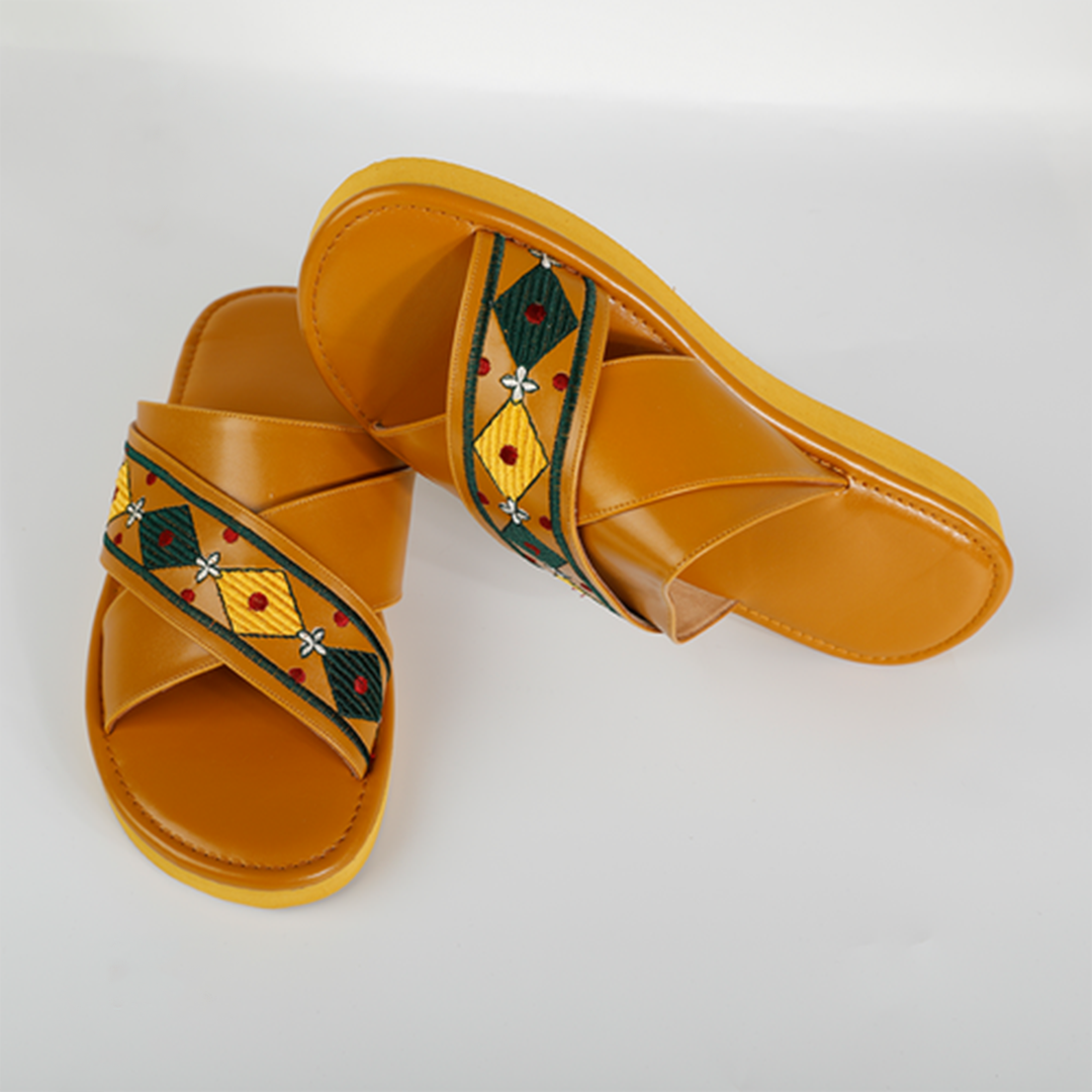 حذاء شرقي