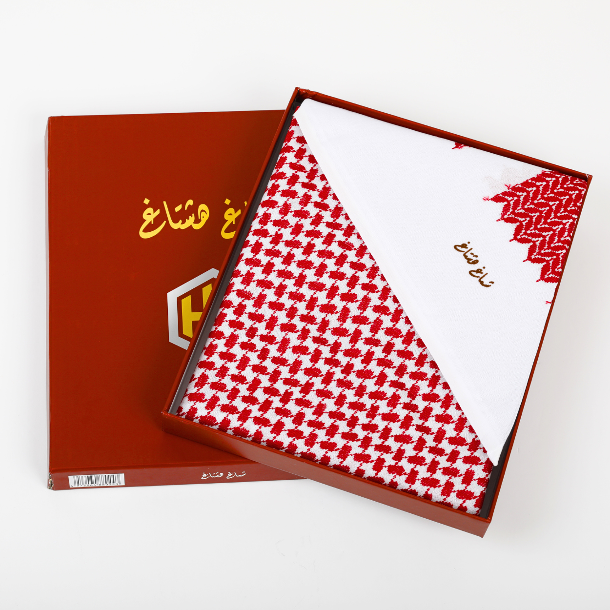  شماغ هشتاج شتوي من الوسطى - خفيف، دافئ، وأنيق لموديل 2024