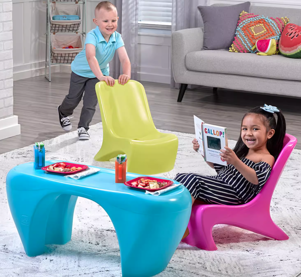  Set of 2 chairs and table Step2 