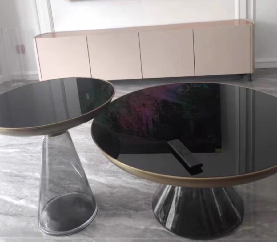  Modern glass table 