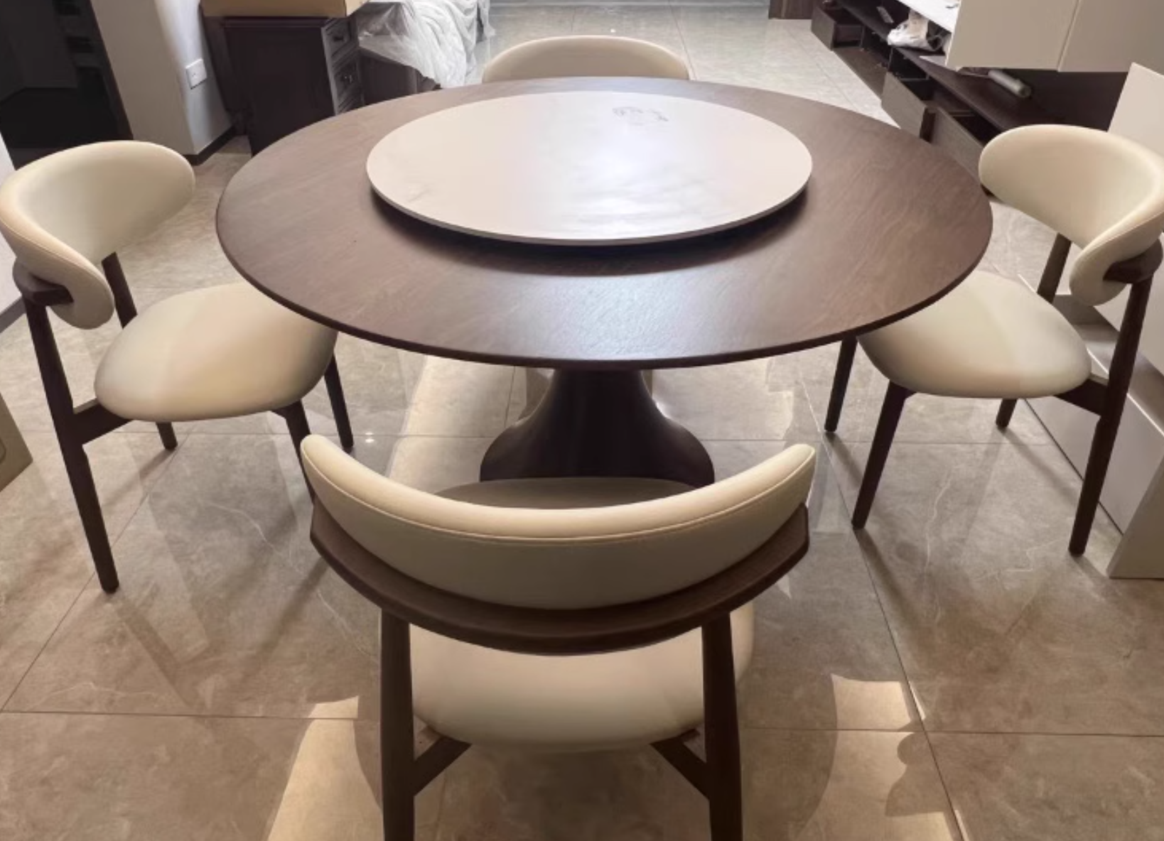  طاولة طعام ريترو 