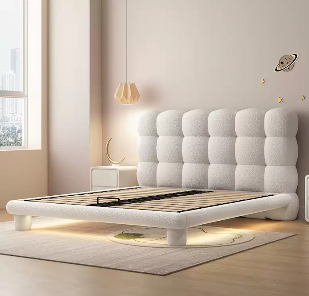  Dillian's bed 
