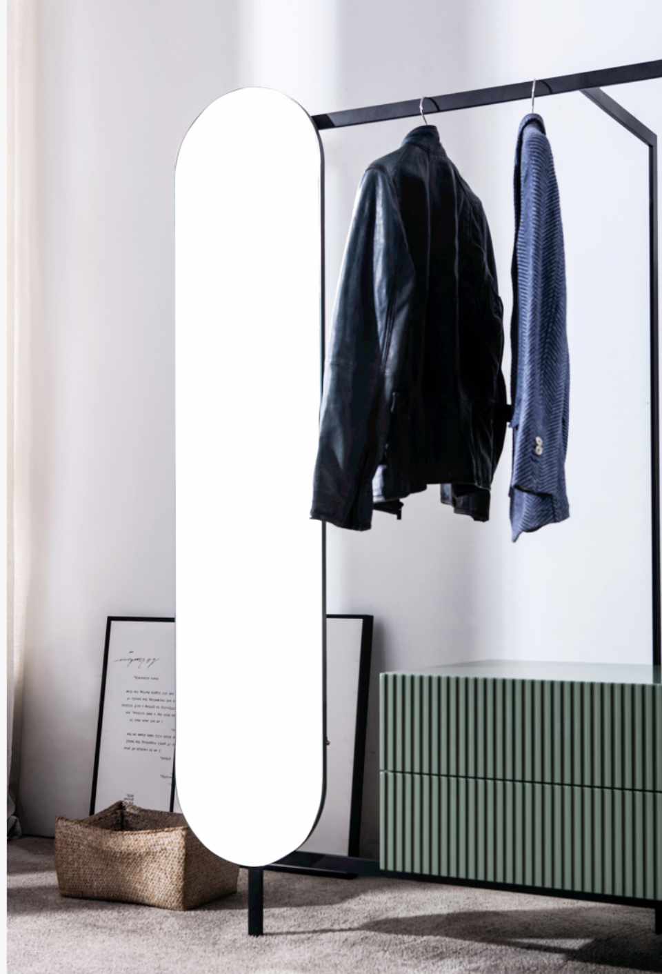  valet stand  