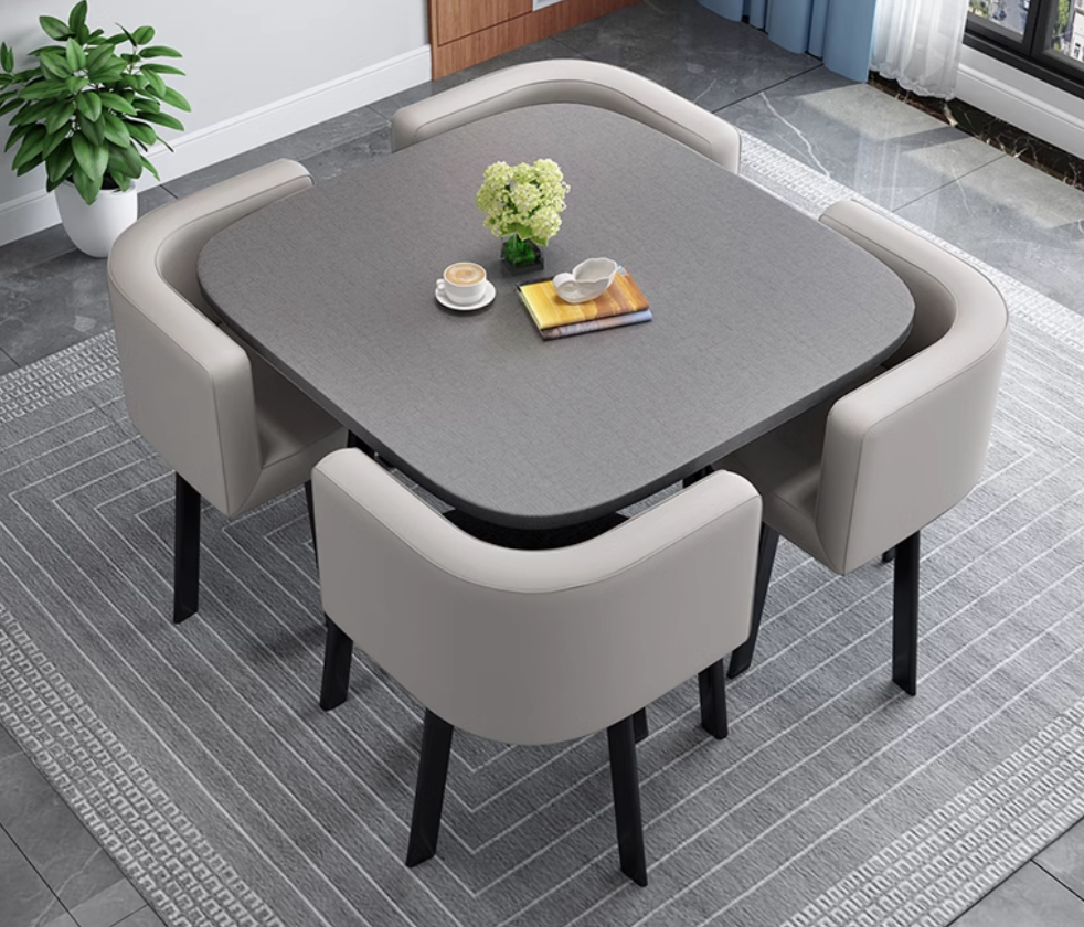  Built-in dining table with 4 chairs 