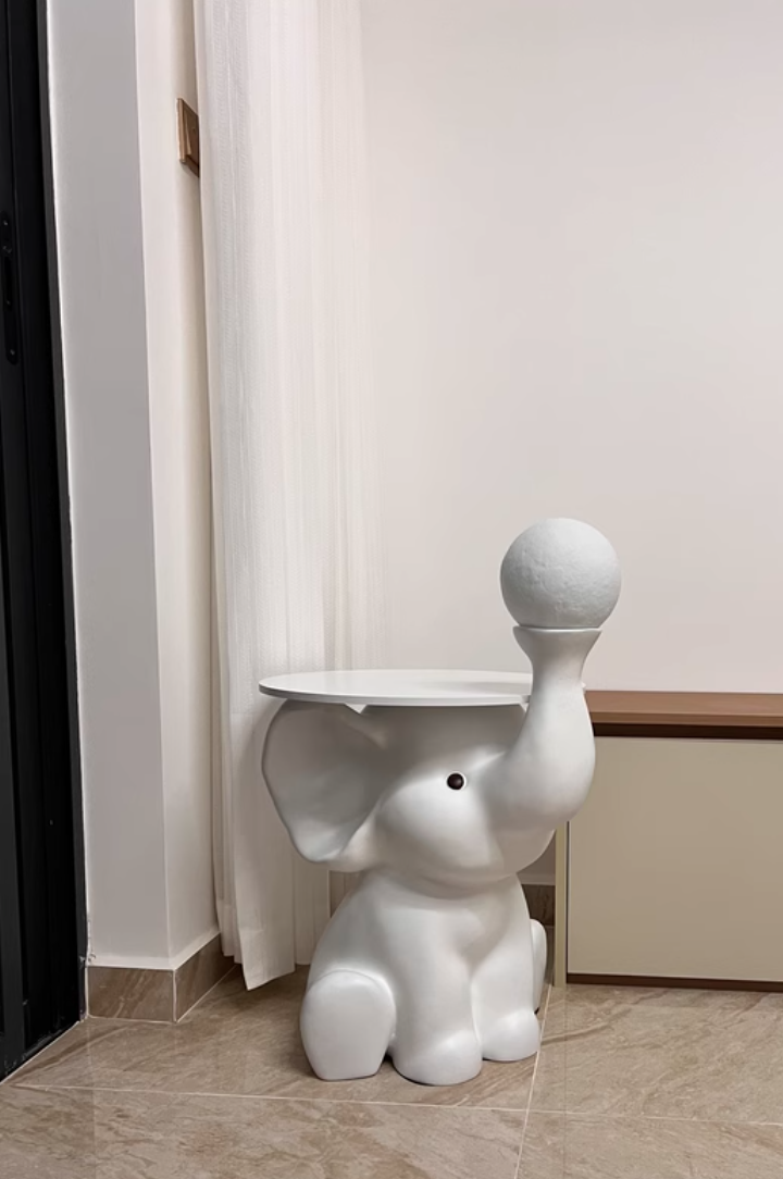  طاولة سرير شكل فيل  