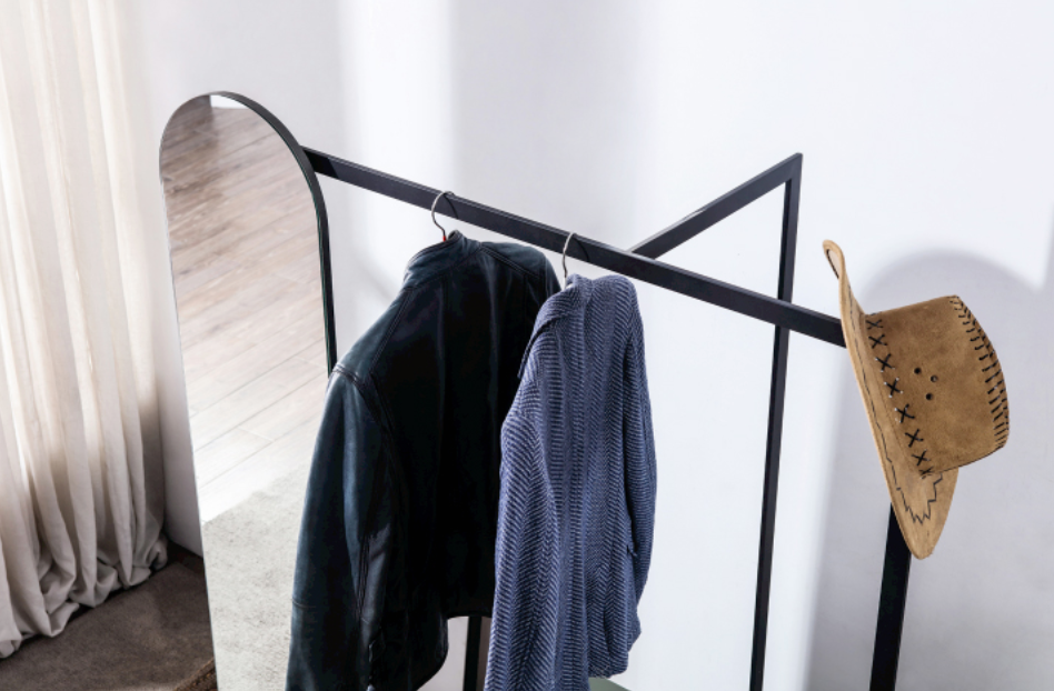  valet stand  