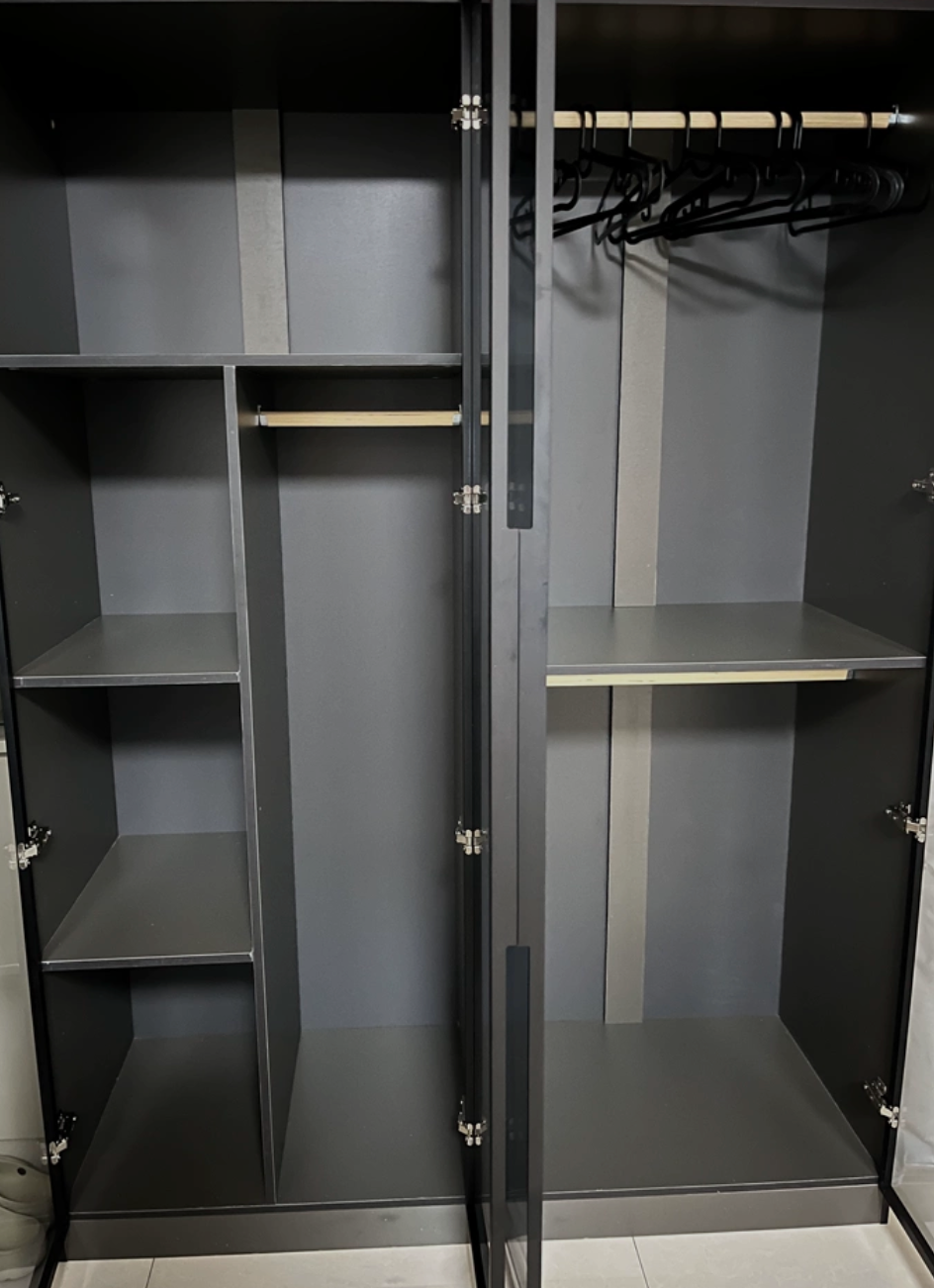  Hoiiun glass-door wardrobe 