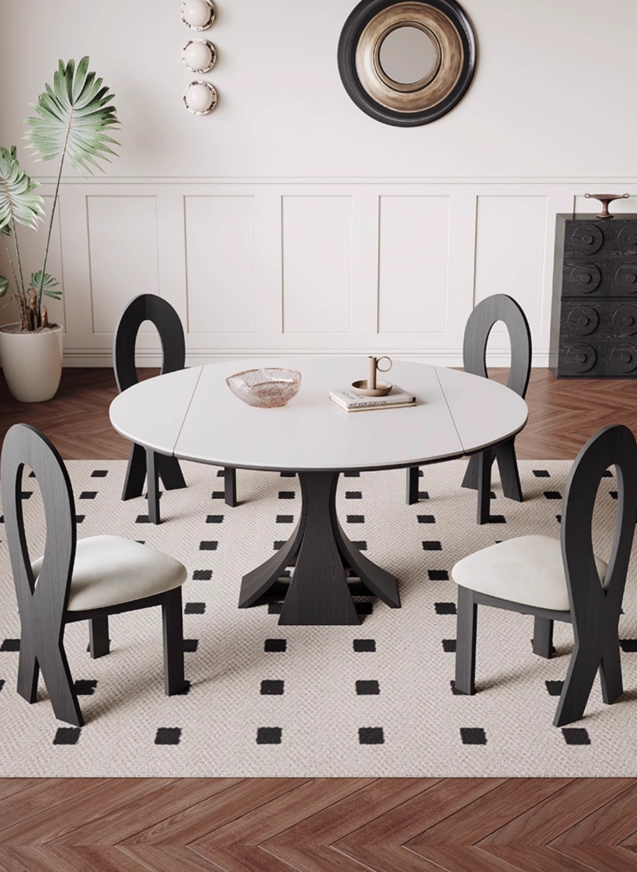  Extendable dining table 