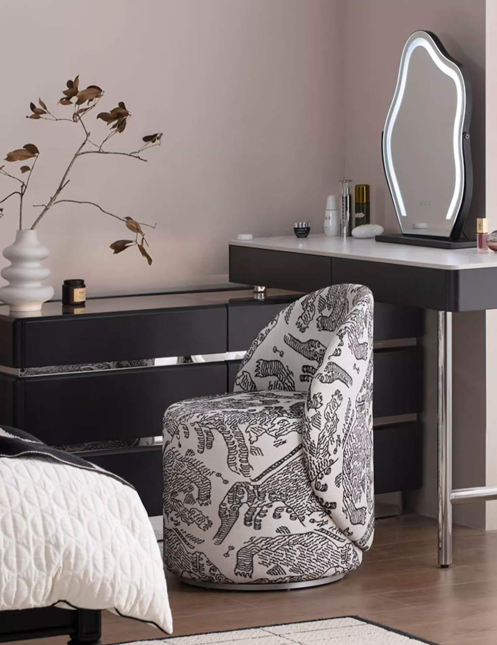  Modern swivel chair 