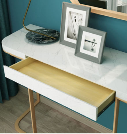  make up vanity  